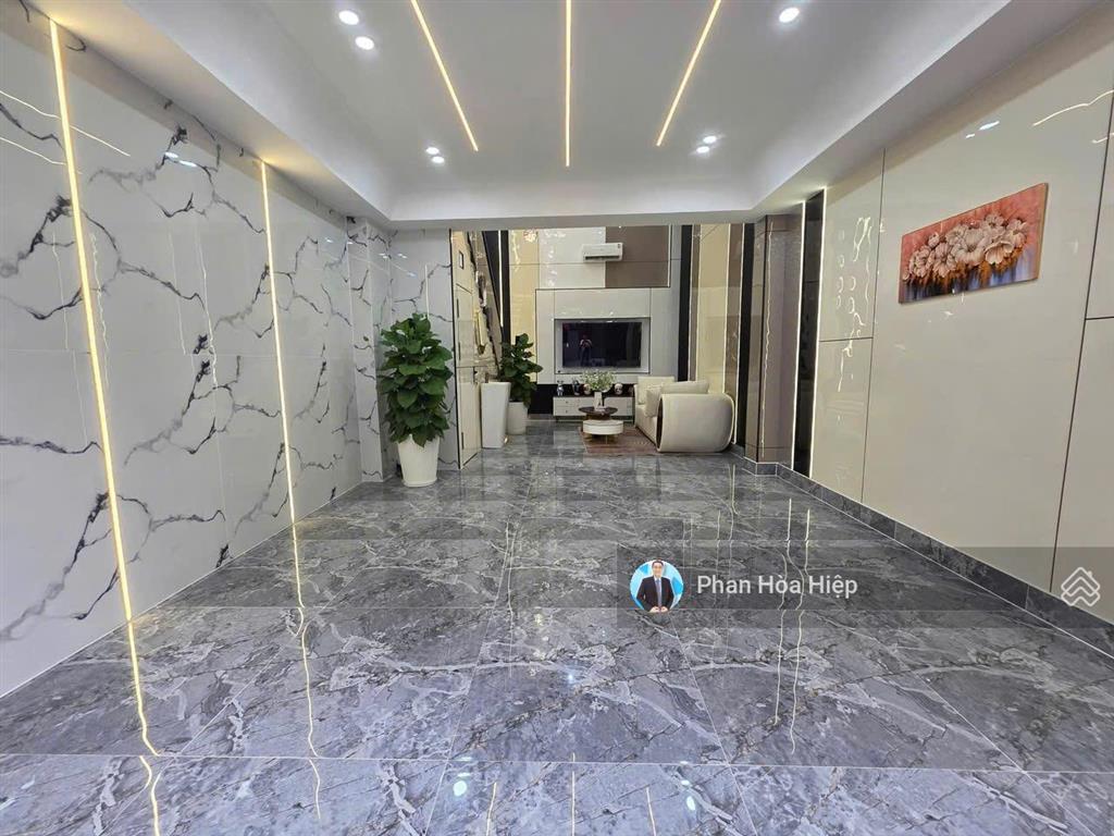 Nhà chủ tự xây phạm văn chí, 64m2, 5 tầng btct, 4pn 5wc, sân thượng, hẻm 5m gần chợ tiện cho thuê