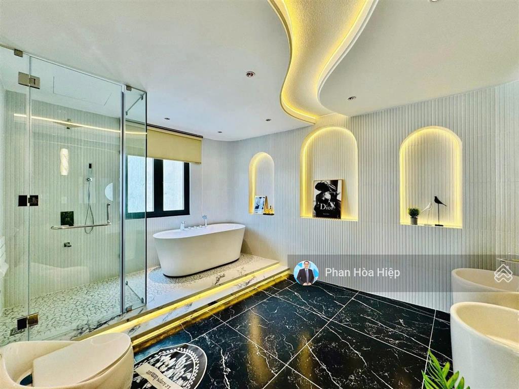 Xuất cảnh bán nhà trương phước phan, 68m2, 5 tầng btct, 5 pn, hẻm rộng 8m, tiện mở vp kinh doanh