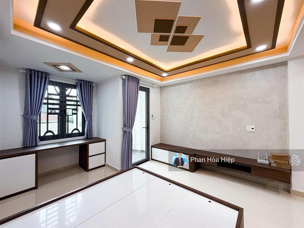 Bán nhà bùi hữu diện, 4 x 15, 4 tầng btct, 5pn, có sân thượng, kế bên cv phú lâm, sổ hồng riêng