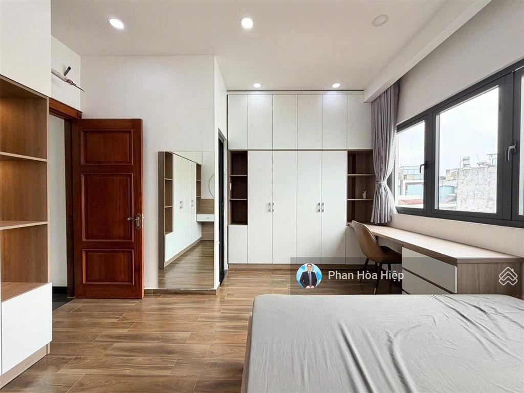 Nhà 5 tầng btct ngay hậu giang, 70m2, 5pn có st, đường 6m, kế bên trường lam sơn, tiện cho thuê