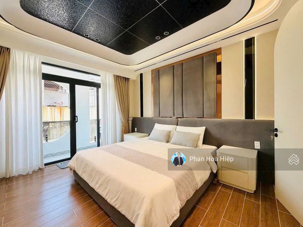 Nhà mới kế bên phố ẩm thực, 60m2, 4 tầng btct, 4pn có sân thượng,hẻm xe tải 6m, nội thất cao cấp