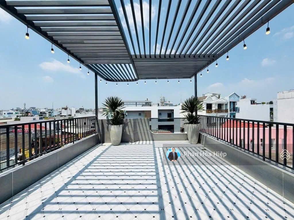 Nhà mới kế bên phố ẩm thực, 60m2, 4 tầng btct, 4pn có sân thượng,hẻm xe tải 6m, nội thất cao cấp