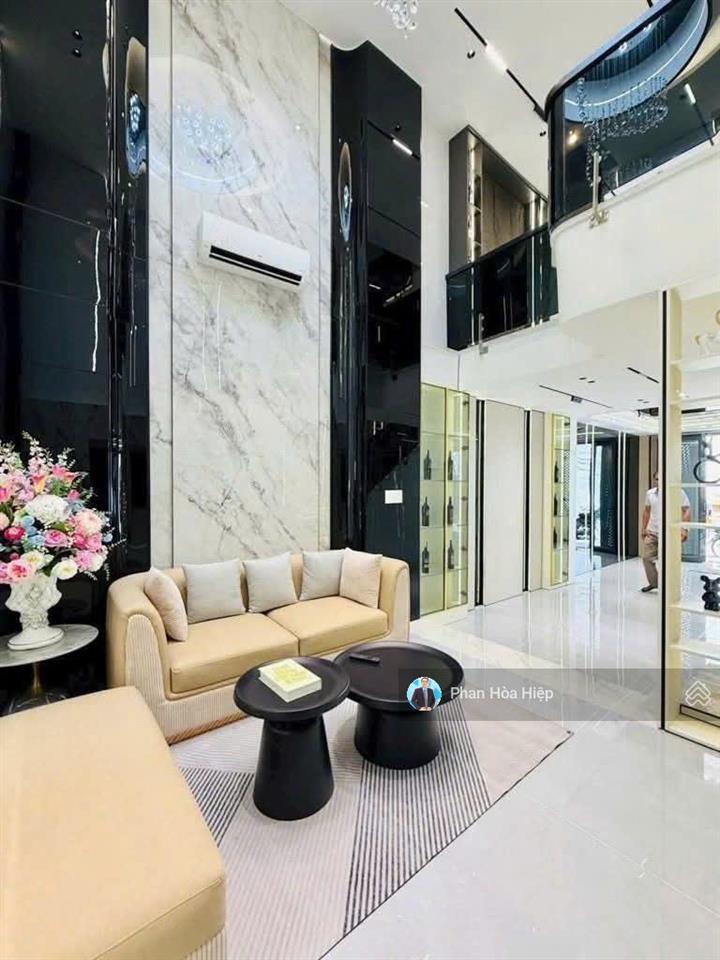 Nhà mới kế bên phố ẩm thực, 60m2, 4 tầng btct, 4pn có sân thượng,hẻm xe tải 6m, nội thất cao cấp