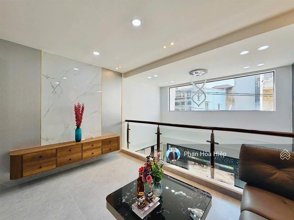 Nhà hẽm xe tải 6m lò gốm, 56m2, 4 tầng đúc, 4 pn 4wc, gần võ văn kiệt, sổ vuông vức, tiện cho thuê