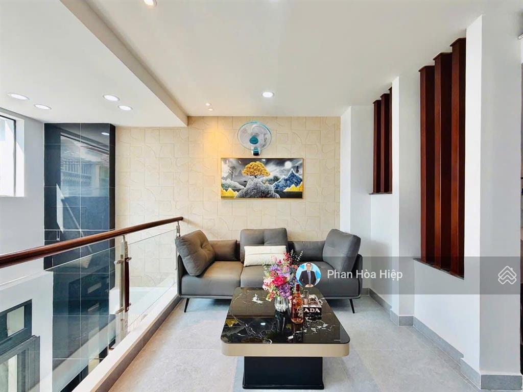 Nhà hẽm xe tải 6m lò gốm, 56m2, 4 tầng đúc, 4 pn 4wc, gần võ văn kiệt, sổ vuông vức, tiện cho thuê