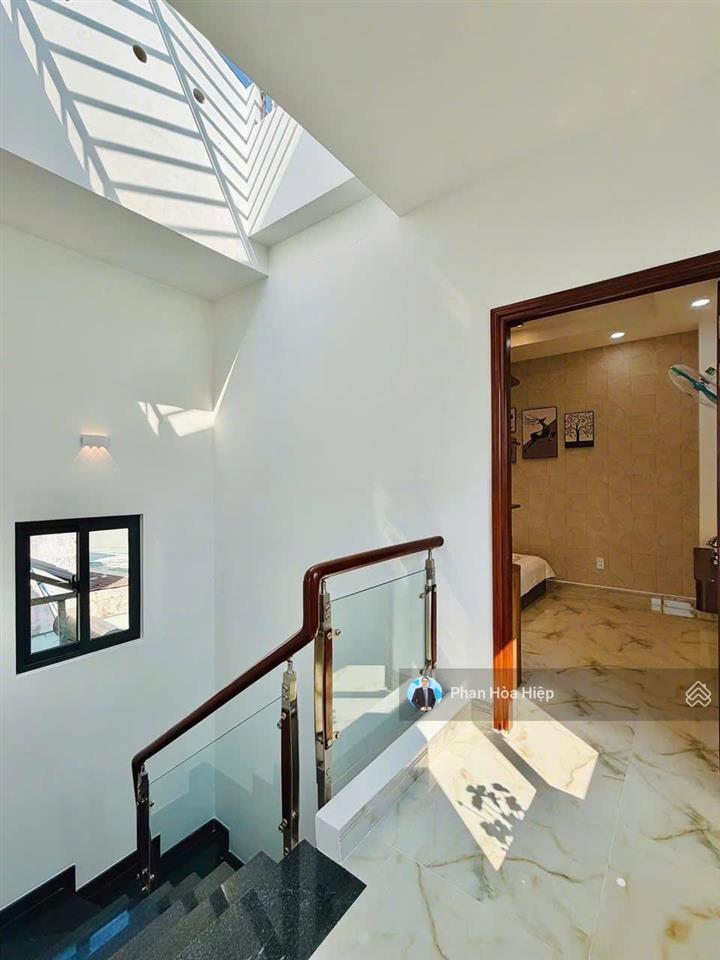 Nhà hẽm xe tải 6m lò gốm, 56m2, 4 tầng đúc, 4 pn 4wc, gần võ văn kiệt, sổ vuông vức, tiện cho thuê