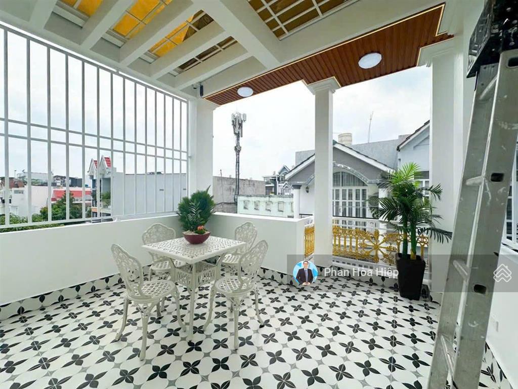 Bán gấp nhà hẻm xe hơi an dương vương, 52m², 3 tầng đúc, 4pn, gần chợ, sổ vuông tiện cho thuê