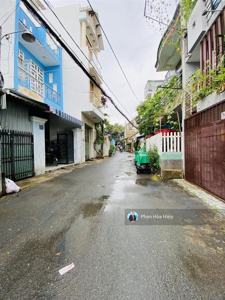 Bán gấp nhà hẻm xe hơi gia phú, 44m2, 3 tầng, 4pn, có phòng trệt, 3wc, kế bên siêu thị satra