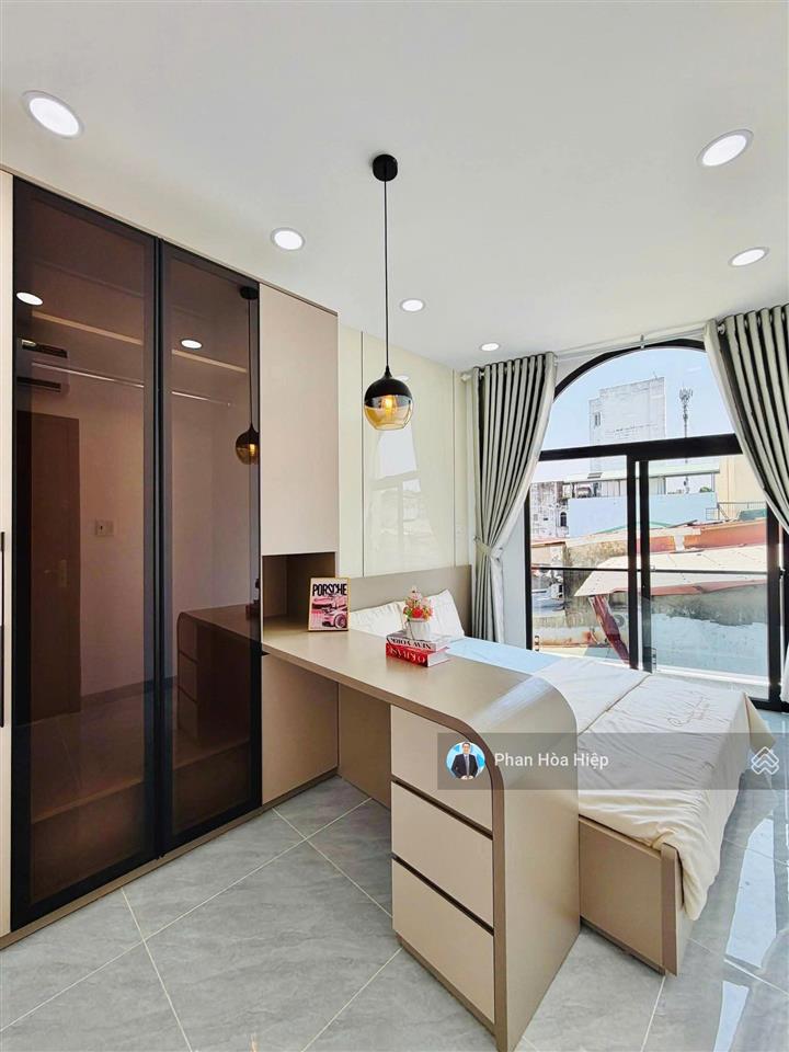 Bán gấp nhà hẻm xe hơi gia phú, 44m2, 3 tầng, 4pn, có phòng trệt, 3wc, kế bên siêu thị satra