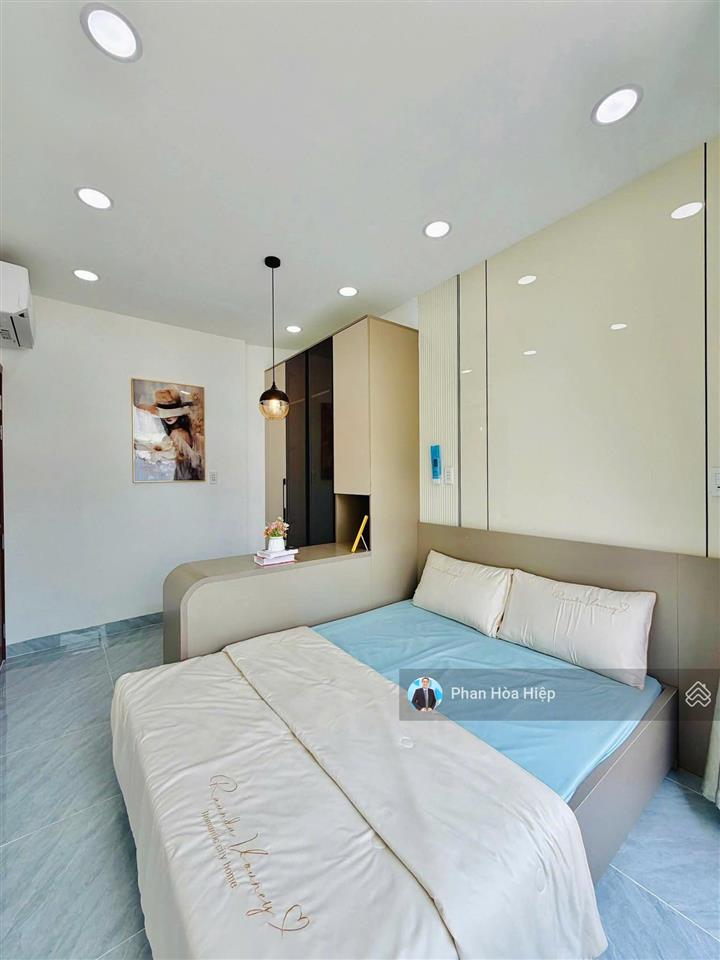 Bán gấp nhà hẻm xe hơi gia phú, 44m2, 3 tầng, 4pn, có phòng trệt, 3wc, kế bên siêu thị satra