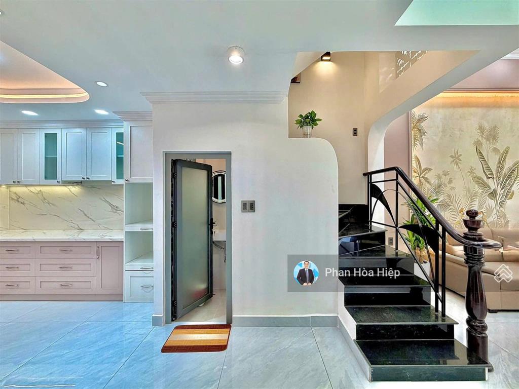 Nhà mới hẻm xe hơi xóm vôi, 40m², 4 tầng 4pn 5wc, gần mặt tiền, bx chợ lớn, tiện kinh doanh