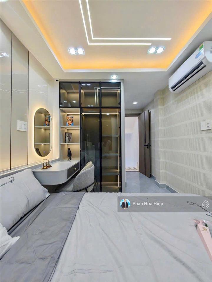 Nhà mới ngay trần hưng đạo, 45m, 4 tầng đúc, 3pn 4wc, nội thất đẹp, hẻm xe hơi 4m, gần bv y dược