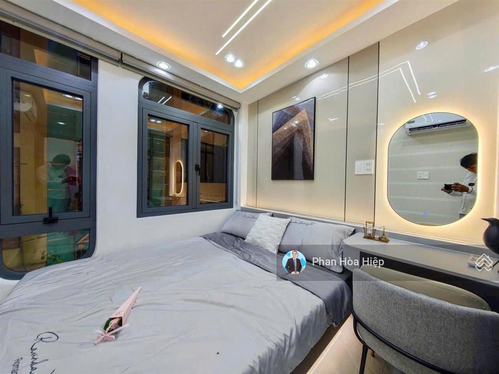 Nhà mới ngay trần hưng đạo, 45m, 4 tầng đúc, 3pn 4wc, nội thất đẹp, hẻm xe hơi 4m, gần bv y dược