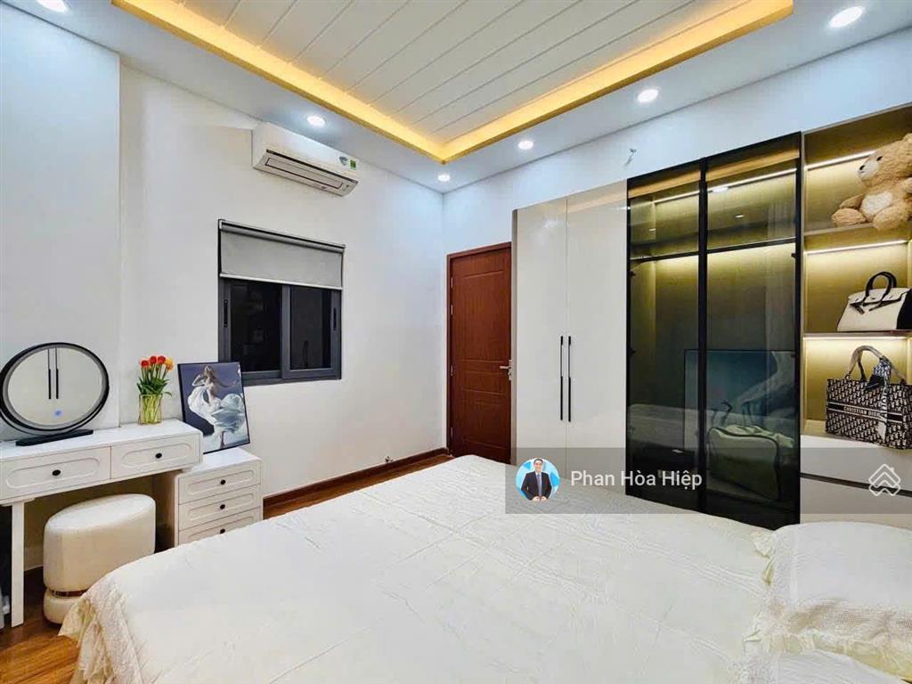 Bán gấp nhà hẻm 5m tân hoà đông, 4 x 12, 2 tầng đúc, 2pn 2wc,kế bên chợ phú lâm,trường mac đỉnh chi