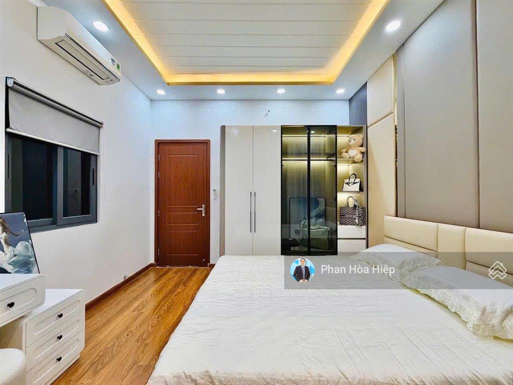 Bán gấp nhà hẻm 5m tân hoà đông, 4 x 12, 2 tầng đúc, 2pn 2wc,kế bên chợ phú lâm,trường mac đỉnh chi