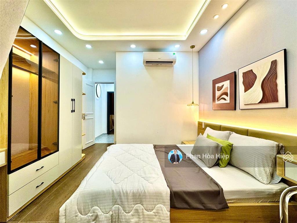 Xuất cảnh bán nhà hà tôn quyền, 39m2, 3 tầng, 4 pn, 3wc, hẻm xe hơi tới nơi, vài căn ra mặt tiền