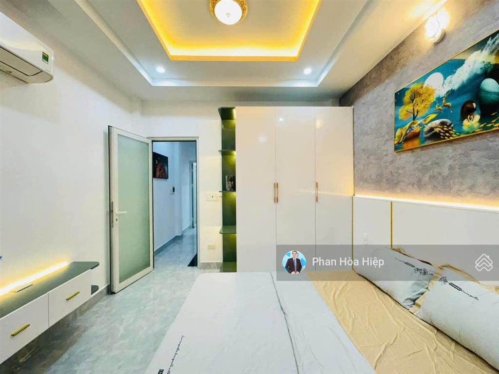 Kẹt tiền bán gấp nhà minh phụng, 44 m2, 3 tầng, 3pn 3 wc, hẻm xe hơi tới nơi, kế bên chợ cây gõ