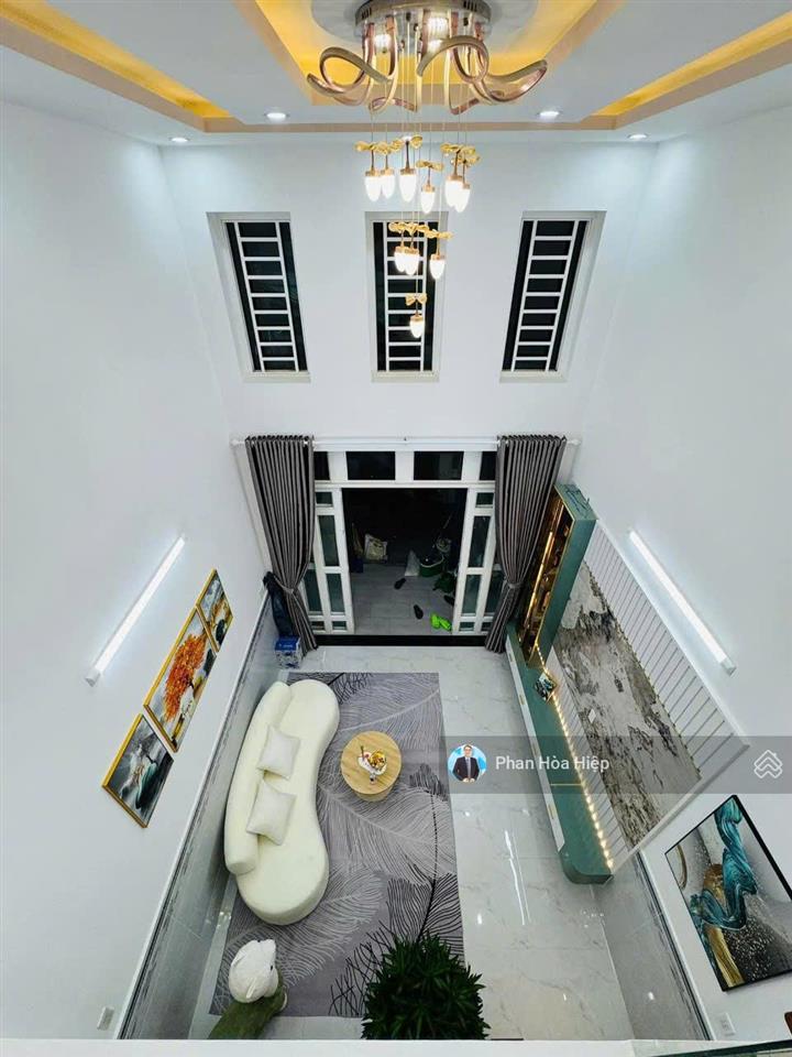 Kẹt tiền bán gấp nhà minh phụng, 44 m2, 3 tầng, 3pn 3 wc, hẻm xe hơi tới nơi, kế bên chợ cây gõ