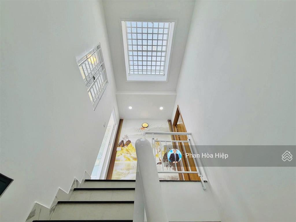 Bán gấp nhà hẻm 6m khu cx phú lâm a, 56m2 4 tầng btct, 4 pn 4wc, gần chợ, trường lam sơn