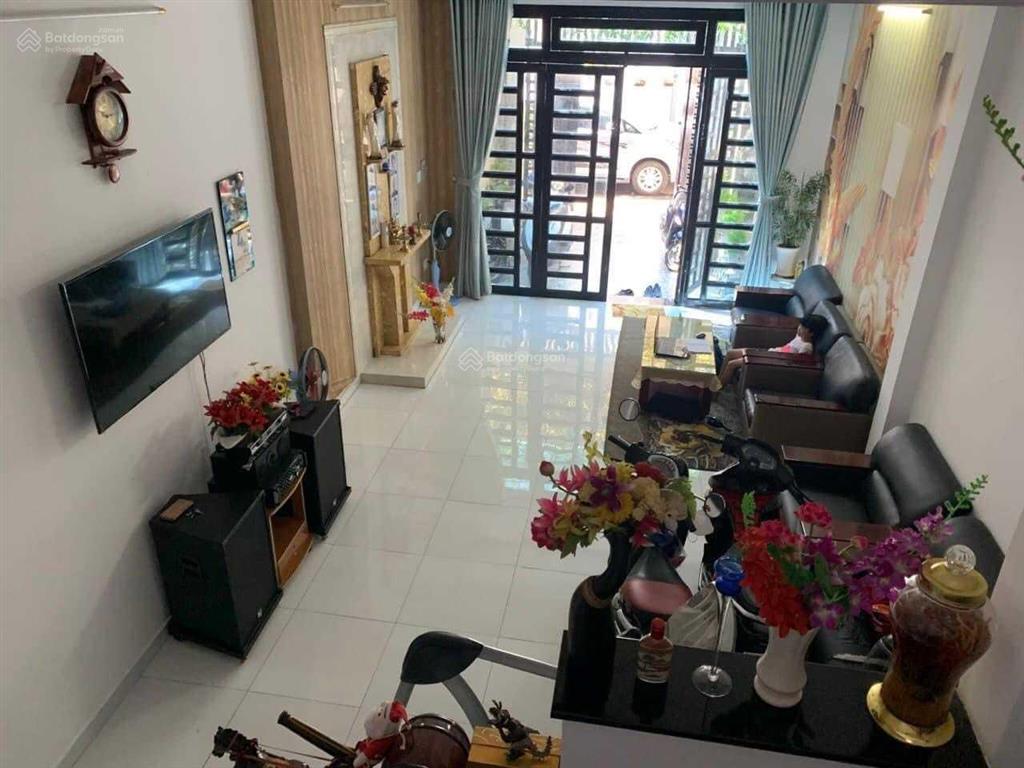 Nhà hxh hồng bàng 4 x 14m, 4 tầng btct 4 pn 3 wc, khu dân trí cao