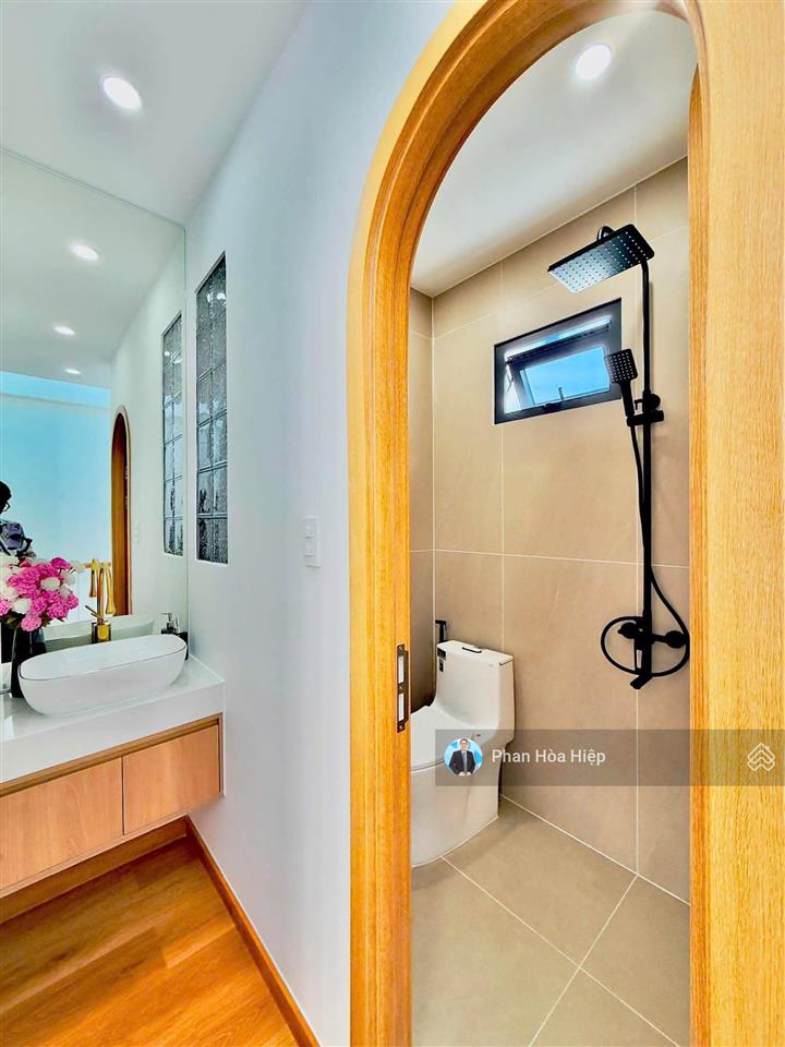 Nhà mới hẻm rộng ngay hồng bàng, 40m2, 4 tầng, 3pn 3wc, khu dân trí giáp quận 5 tiện về trung tâm