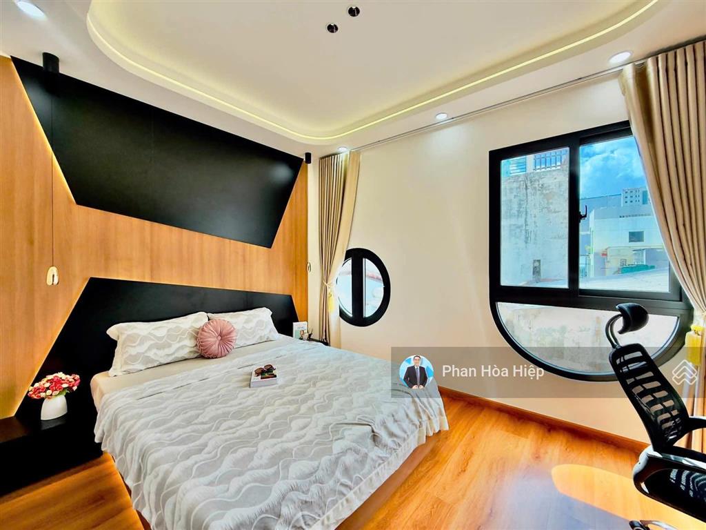 Nhà mới hẻm rộng ngay hồng bàng, 40m2, 4 tầng, 3pn 3wc, khu dân trí giáp quận 5 tiện về trung tâm