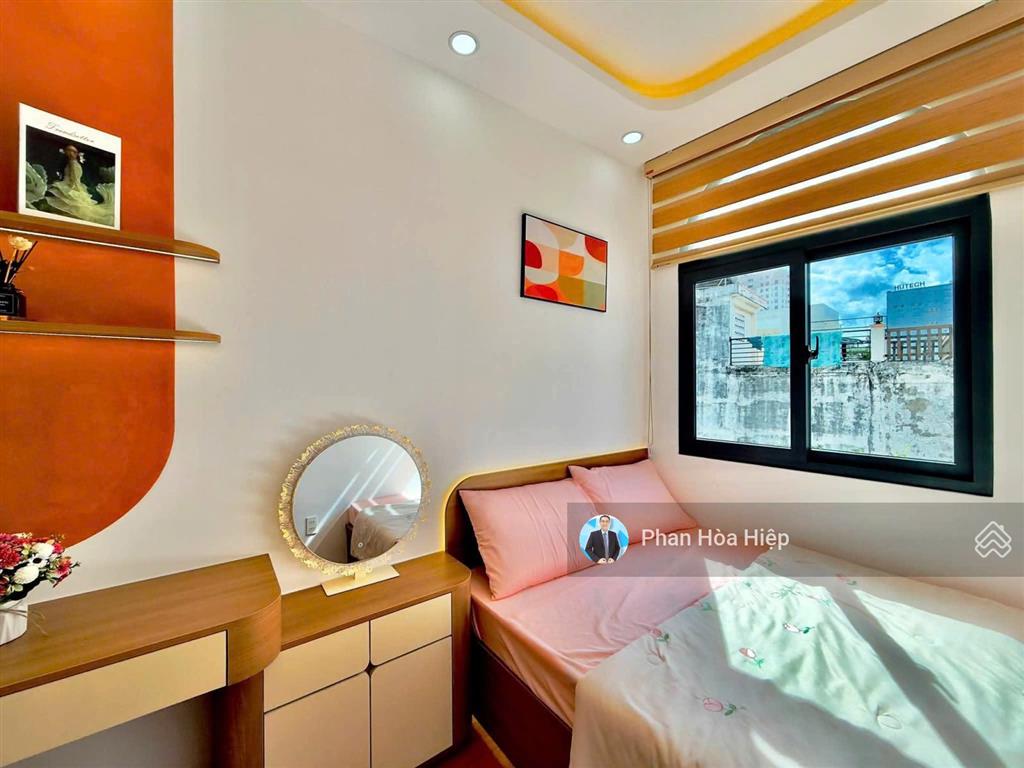 Nhà mới hẻm rộng ngay hồng bàng, 40m2, 4 tầng, 3pn 3wc, khu dân trí giáp quận 5 tiện về trung tâm