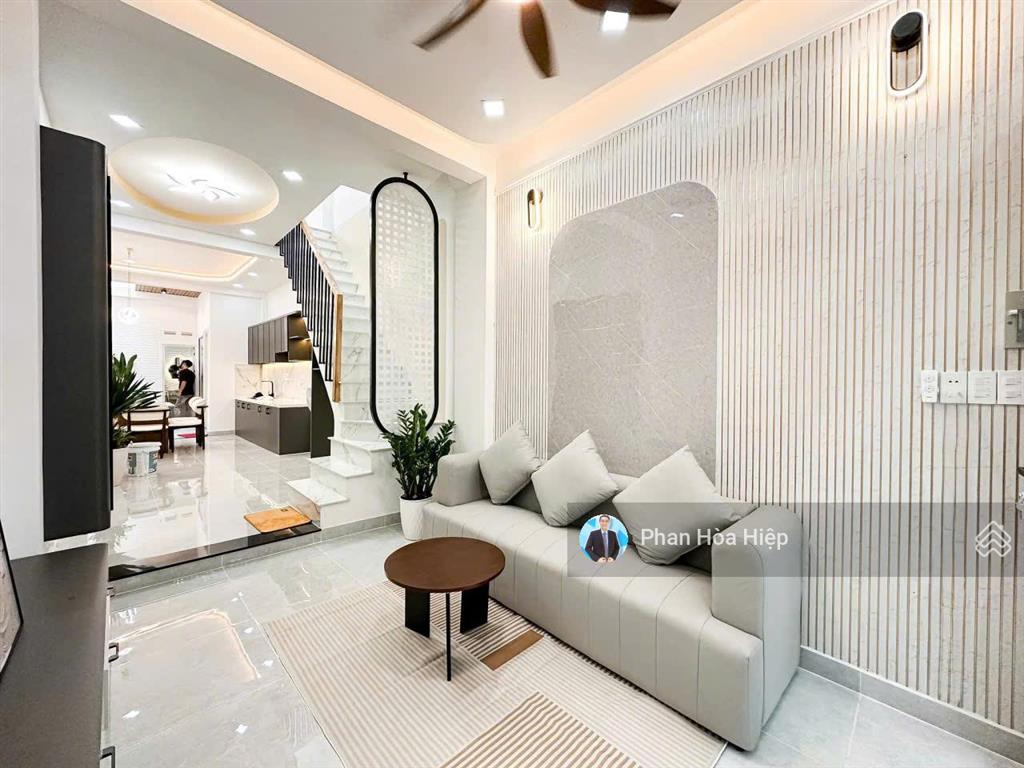 Nhà hẻm xe hơi 5m ngay phạm hữu chí, 53m2, 2 tầng đúc 2 pn 2 wc, gần thuận kiều, dòng tiền 15 tr/th