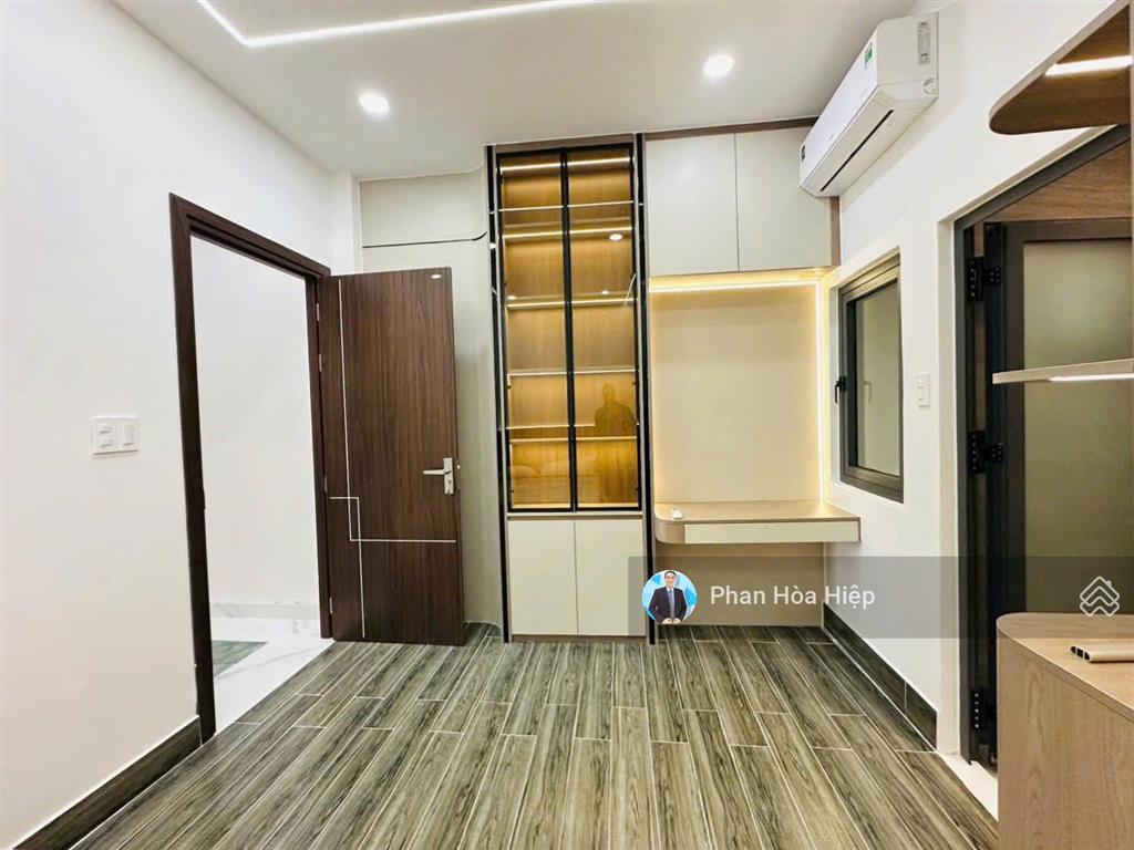 Bán nhà 5 tầng ngay lê văn quới, 63m2, 5pn 5wc, nội thất cao cấp, hẻm rộng 5m giáp quận 6