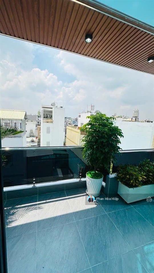 Nhà đẹp ngay lê văn quới, 4.5 x 15, 5 tầng đúc, 5pn 5wc, nội thất cao cấp, hẻm rộng 5m giáp quận 6