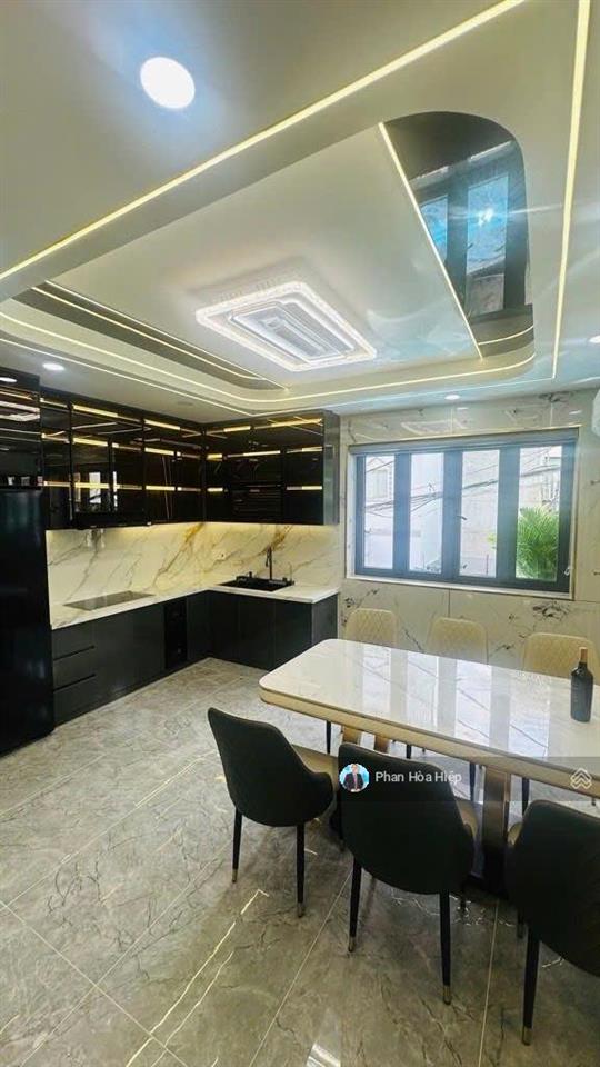 Nhà đẹp ngay lê văn quới, 4.5 x 15, 5 tầng đúc, 5pn 5wc, nội thất cao cấp, hẻm rộng 5m giáp quận 6