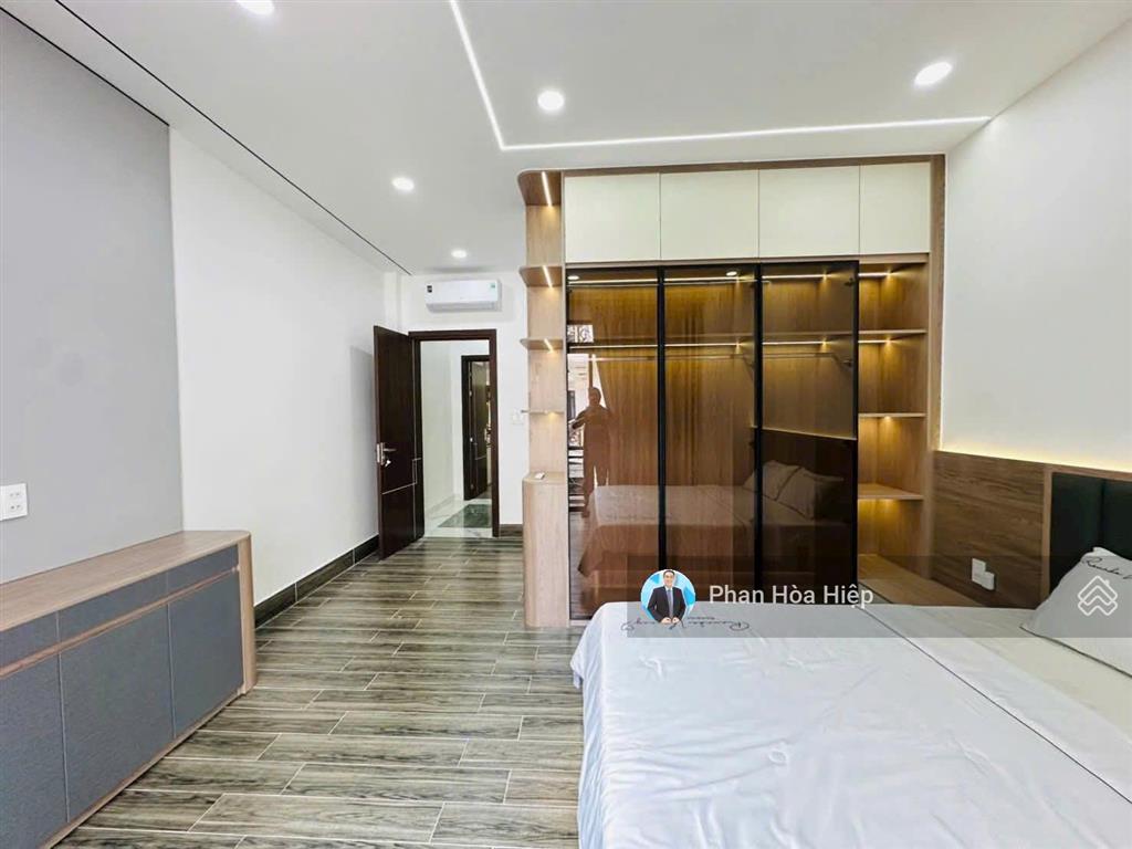 Bán nhà 5 tầng ngay lê văn quới, 63m2, 5pn 5wc, nội thất cao cấp, hẻm rộng 5m giáp quận 6