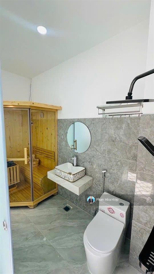 Nhà đẹp ngay lê văn quới, 4.5 x 15, 5 tầng đúc, 5pn 5wc, nội thất cao cấp, hẻm rộng 5m giáp quận 6