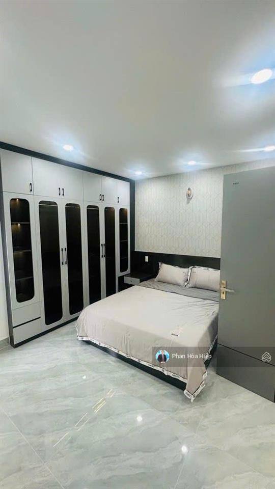 Nhà đẹp ngay lê văn quới, 4.5 x 15, 5 tầng đúc, 5pn 5wc, nội thất cao cấp, hẻm rộng 5m giáp quận 6