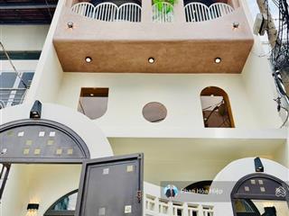 Kẹt tiền bán gấp nhà trần chánh chiếu, 45m², 3 tầng đúc, 3pn, hẻm xe hơi tới nhà, sổ vuông vức