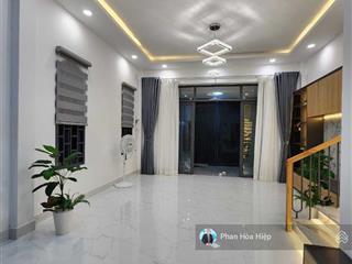 Nhà mới ở ngay bà hom, 66m2 ngang 5m, 3 tầng btct 4pn tặng nội thất cao cấp