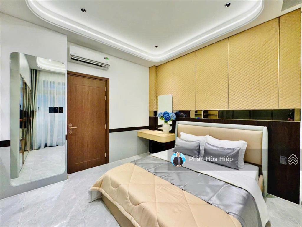 Nhà mới ngay an dương vương, 60m2, 5 tầng đúc, 4pn hẻm rộng 8m, gần cv phú lâm, tiện kinh doanh