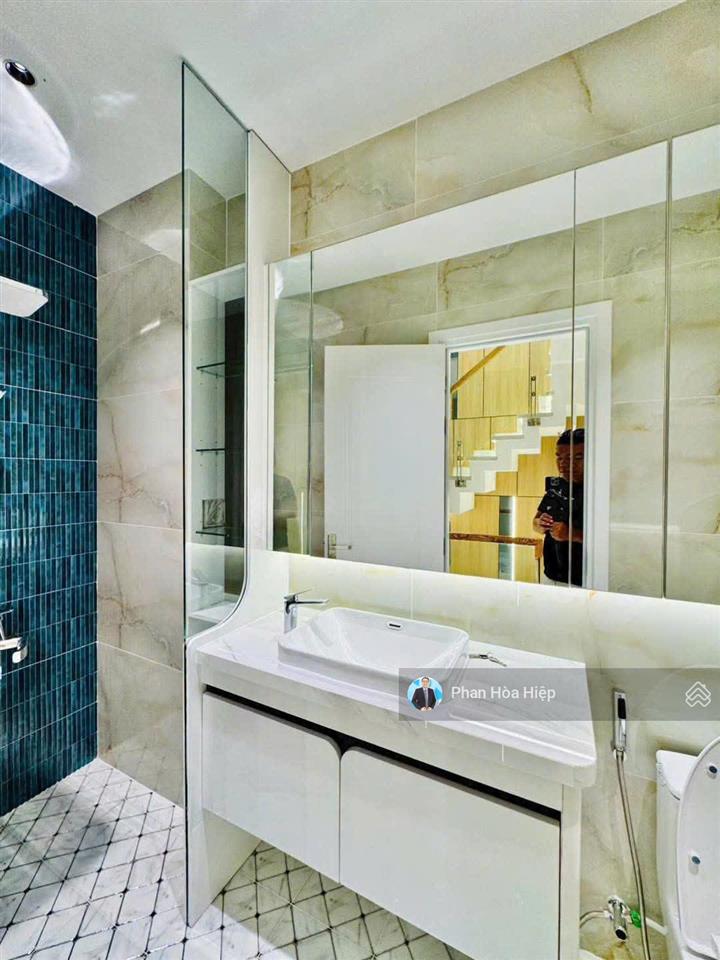 Nhà mới ngay an dương vương, 60m2, 5 tầng đúc, 4pn hẻm rộng 8m, gần cv phú lâm, tiện kinh doanh