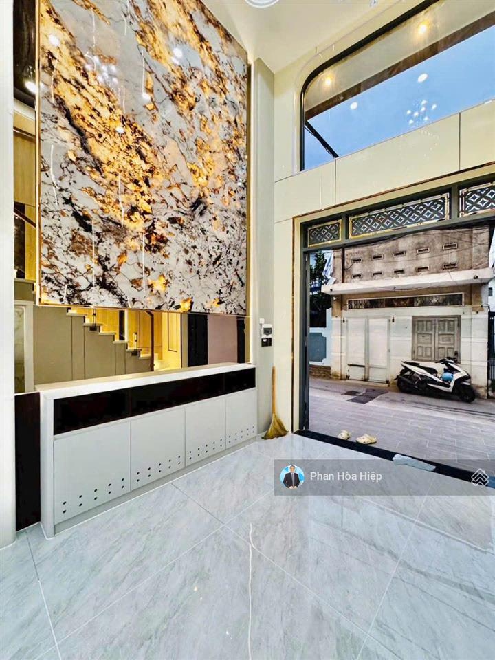 Nhà mới ngay an dương vương, 60m2, 5 tầng đúc, 4pn hẻm rộng 8m, gần cv phú lâm, tiện kinh doanh