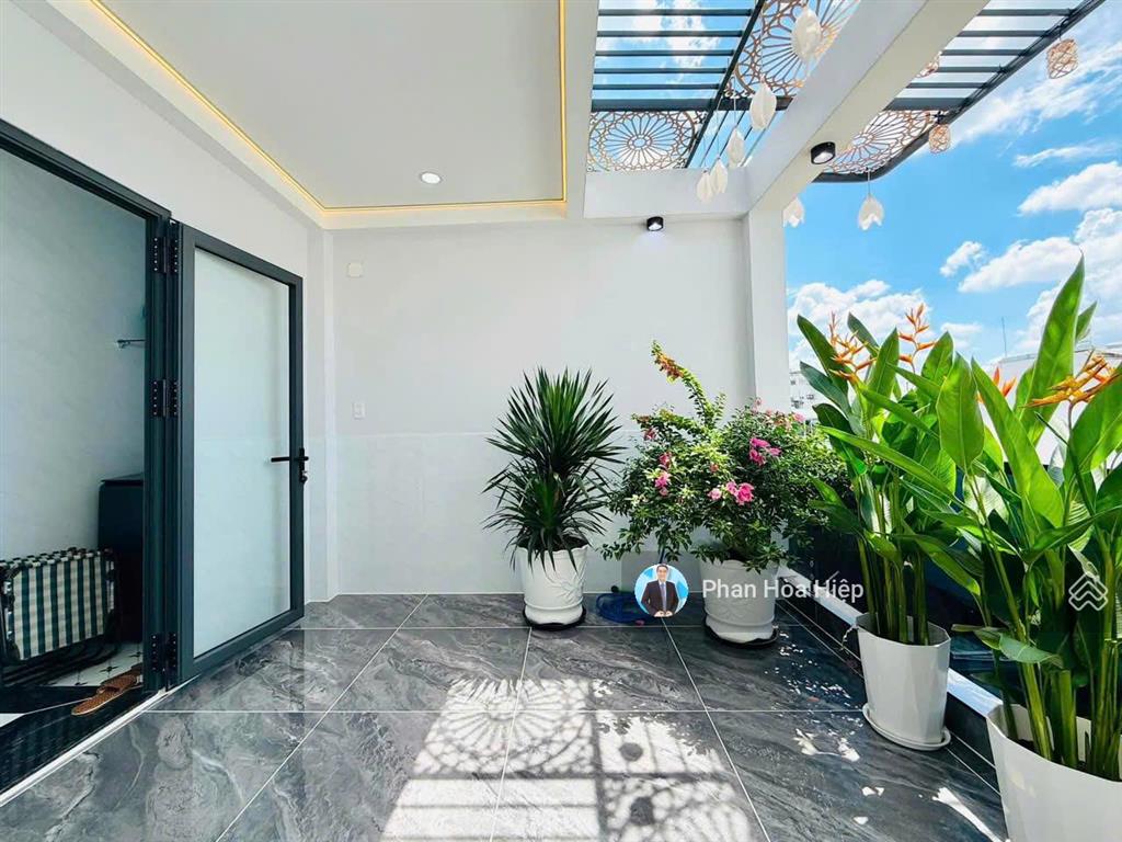 Nhà gần chợ phú lâm, 64m2, 5 tầng btct, 5pn 6wc, hẻm rộng gần ub phường phú lâm, sổ riêng