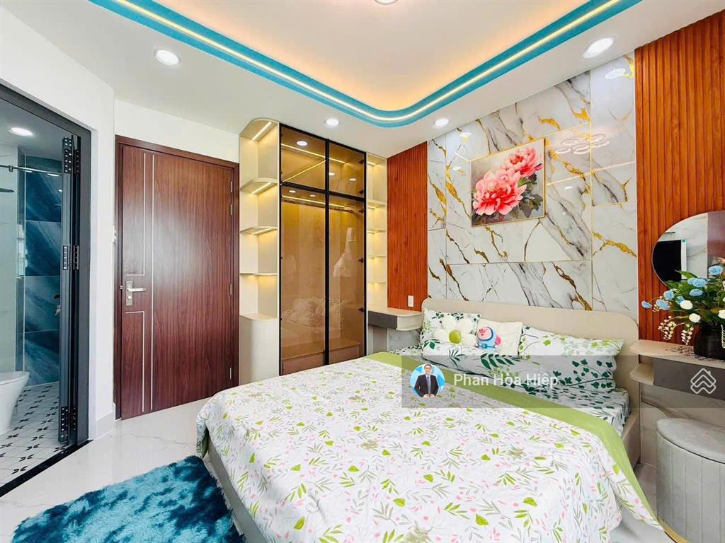 Nhà gần chợ phú lâm, 64m2, 5 tầng btct, 5pn 6wc, hẻm rộng gần ub phường phú lâm, sổ riêng