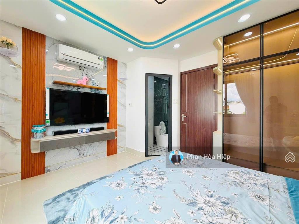 Nhà gần chợ phú lâm, 64m2, 5 tầng btct, 5pn 6wc, hẻm rộng gần ub phường phú lâm, sổ riêng
