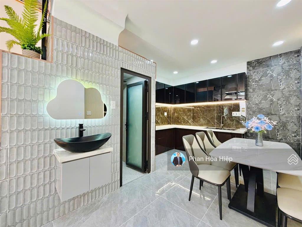 Bán nhà 5 tầng hương lộ 2, 64m2, 5 tầng btct, 4 pn 4 wc, hẻm xe tải gần q11, tiện kinh doanh vp cty