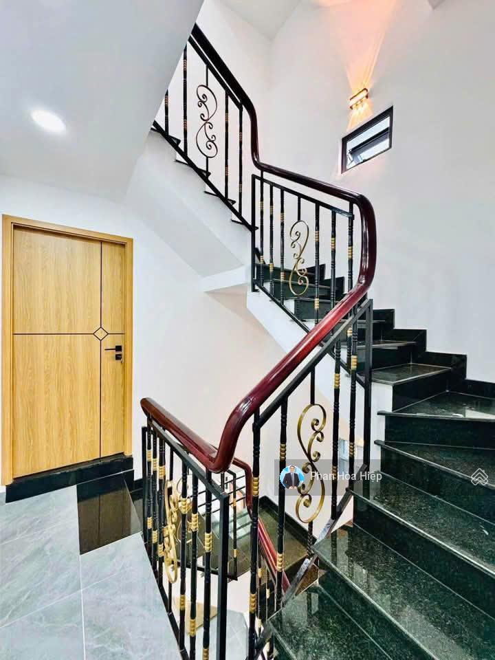 Bán nhà 4 tầng nguyễn trãi, 51m2, 4pn có sân thượng, đầy đủ nội thất, hẻm 5m gần thuận kiều