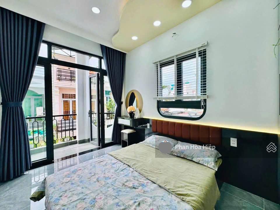Bán nhà 4 tầng nguyễn trãi, 51m2, 4pn có sân thượng, đầy đủ nội thất, hẻm 5m gần thuận kiều