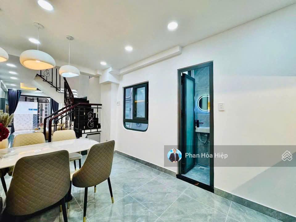 Bán nhà 4 tầng nguyễn trãi, 51m2, 4pn có sân thượng, đầy đủ nội thất, hẻm 5m gần thuận kiều