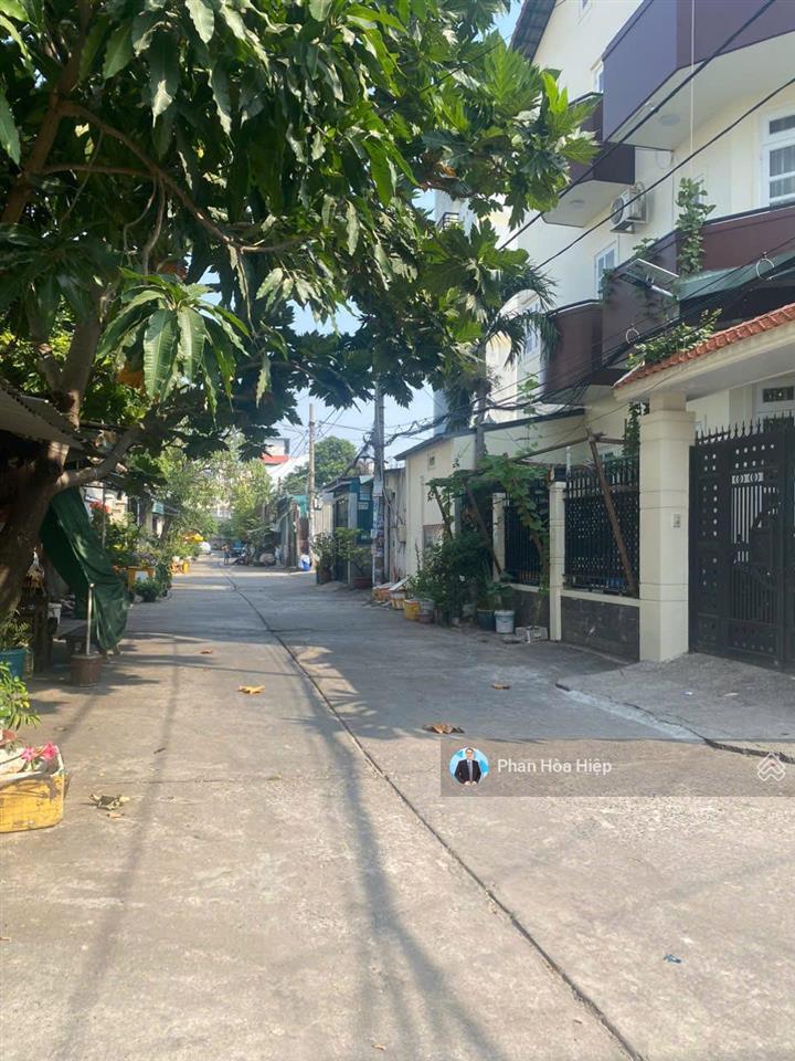 Nhà ngang 7m ngay lê quang sung, 3 tầng, 4pn có phòng trệt, hẻm xe hơi gần trường chi lăng