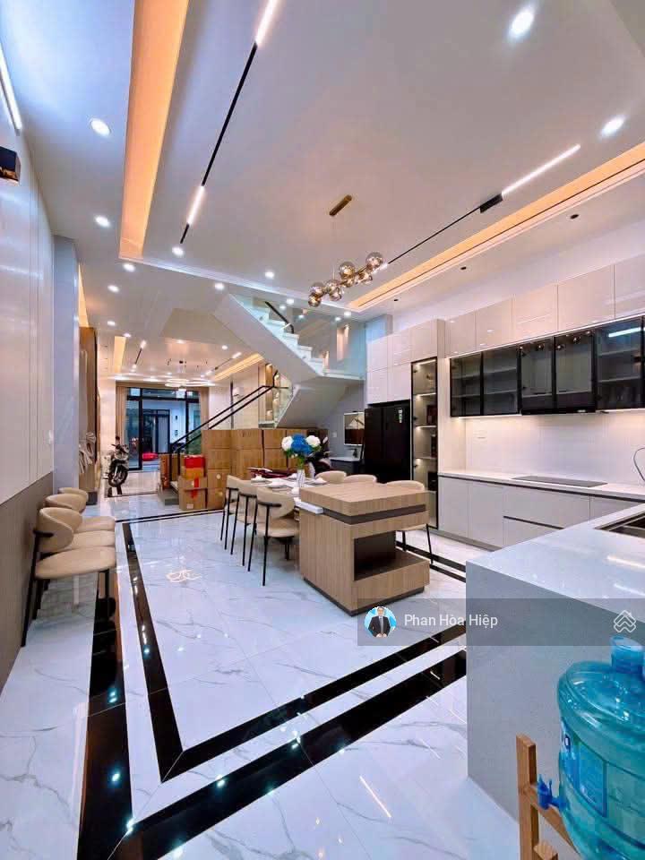 Bán nhà gần aeon bình tân, 85m2, 3 tầng, 4 pn 4 wc, hẻm xe hơi quay đầu, tiện kd đa ngành
