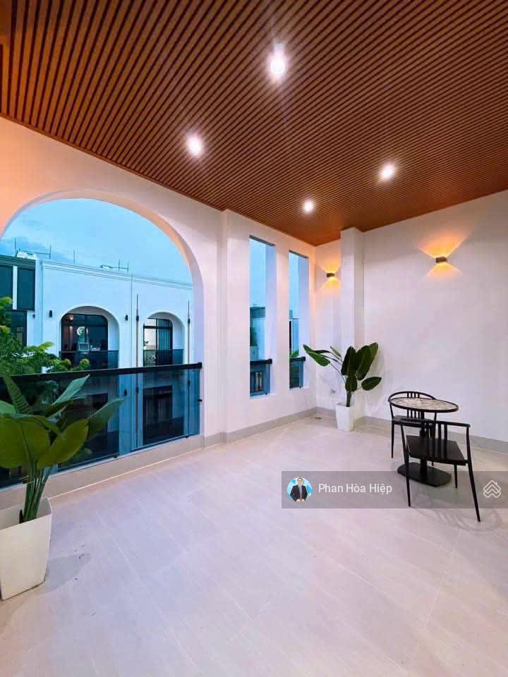 Bán nhà gần aeon bình tân, 85m2, 3 tầng, 4 pn 4 wc, hẻm xe hơi quay đầu, tiện kd đa ngành