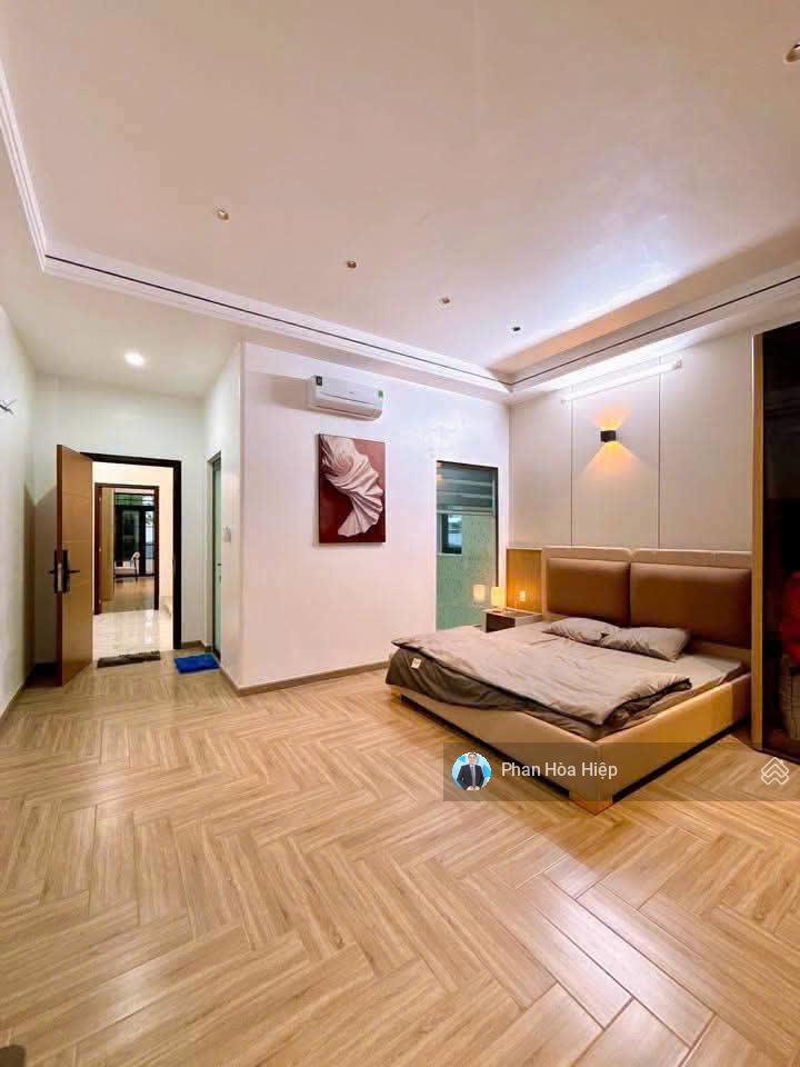 Bán nhà gần aeon bình tân, 85m2, 3 tầng, 4 pn 4 wc, hẻm xe hơi quay đầu, tiện kd đa ngành
